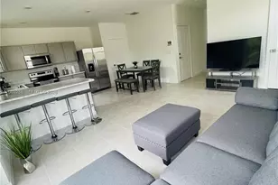 916 SE 19th St, Homestead, FL 33034 - Photo 2