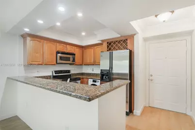 150 NE 15th Ave #235, Fort Lauderdale, FL 33301 - Photo 6