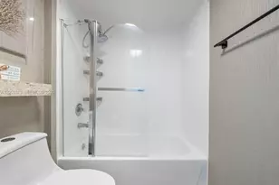 2301 Collins Ave, Miami Beach, FL 33139 - Photo 18