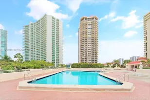 20185 E Country Club Dr, Aventura, FL 33180 - Photo 34