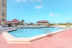 20185 E Country Club Dr, Aventura, FL 33180 - Photo 32