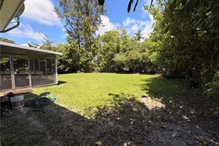 5765 SW 48th St, Miami, FL 33155 - Photo 4