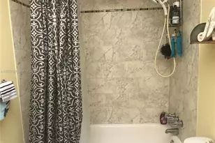 200 172nd St, Sunny Isles Beach, FL 33160 - Photo 6