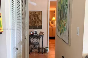 5055 Collins Ave, Miami Beach, FL 33140 - Photo 12