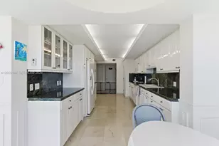 600 Grapetree Dr, Key Biscayne, FL 33149 - Photo 24