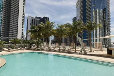 900 Biscayne Blvd #4201, Miami, FL 33132 - Photo 12