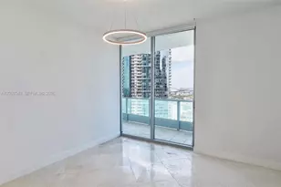 900 Biscayne Blvd, Miami, FL 33132 - Photo 10