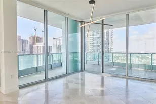 900 Biscayne Blvd, Miami, FL 33132 - Photo 6