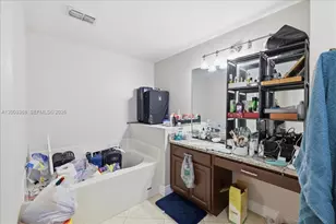 403 SW 28th Pl, Cape Coral, FL 33991 - Photo 14