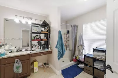 403 SW 28th Pl, Cape Coral, FL 33991 - Photo 12