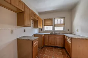 311 SW 10th Ave, Miami, FL 33130 - Photo 12