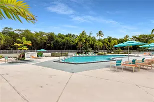 100 Bayview Dr, Sunny Isles Beach, FL 33160 - Photo 4