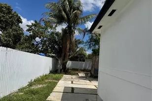 455 NW 132nd St, North Miami, FL 33168 - Photo 18