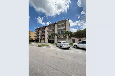 1950 W 54th St #115, Hialeah, FL 33012 - Photo 2