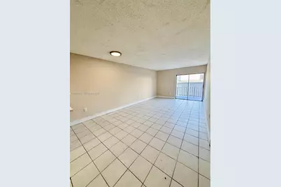 1950 W 54th St #115, Hialeah, FL 33012 - Photo 10