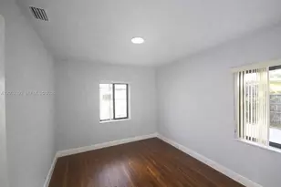 1610 NW 31st Ave, Miami, FL 33125 - Photo 8