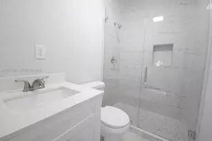 1610 NW 31st Ave, Miami, FL 33125 - Photo 10