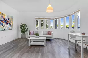 557 Michigan Ave, Miami Beach, FL 33139 - Photo 2