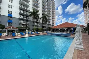 5077 NW 7th St, Miami, FL 33126 - Photo 6