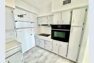 1430 Brickell Bay Dr #1103, Miami, FL 33131 - Photo 10