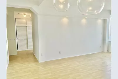 1430 Brickell Bay Dr #1103, Miami, FL 33131 - Photo 8