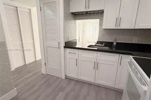 20111 NE 27th Ct, Aventura, FL 33180 - Photo 2