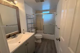 20111 NE 27th Ct, Aventura, FL 33180 - Photo 16