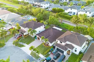 15893 SW 138th Terrace, Miami, FL 33196 - Photo 40