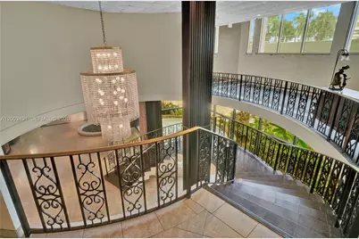 5555 Collins Ave #3C, Miami Beach, FL 33140 - Photo 30