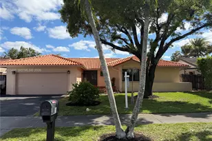 6010 NW 201st Ln, Hialeah, FL 33015 - Photo 4