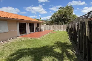 6010 NW 201st Ln, Hialeah, FL 33015 - Photo 40
