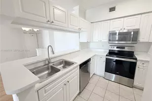 17100 N Bay Rd, Sunny Isles Beach, FL 33160 - Photo 12