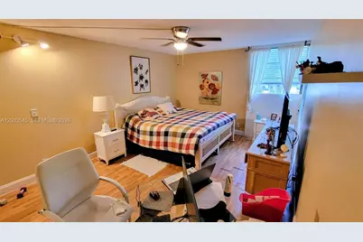 3101 N Country Club Dr #101, Aventura, FL 33180 - Photo 4