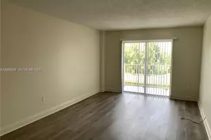 16465 NE 22nd Ave, North Miami Beach, FL 33160 - Photo 2