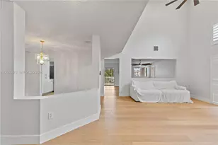 237 NW 100th Ave, Plantation, FL 33324 - Photo 4