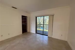 10613 NW 11th St, Pembroke Pines, FL 33026 - Photo 4