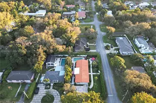 12015 NE 7th Ave, Biscayne Park, FL 33161 - Photo 4
