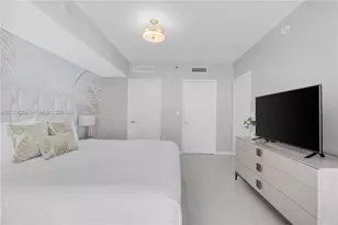 485 Brickell Ave, Miami, FL 33131 - Photo 16