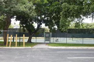 1701 Whitehall Dr, Davie, FL 33324 - Photo 24
