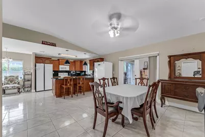 20310 SW 320th St, Homestead, FL 33030 - Photo 10