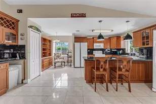 20310 SW 320th St, Homestead, FL 33030 - Photo 10