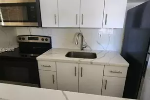 714 NE 85th St, Miami, FL 33138 - Photo 2