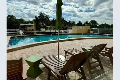 2020 NE 135th St #810, North Miami, FL 33181 - Photo 30