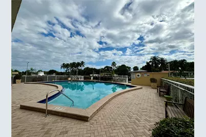 2020 NE 135th St #810, North Miami, FL 33181 - Photo 32