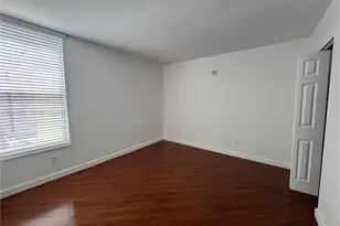 2020 NE 135th St, North Miami, FL 33181 - Photo 12
