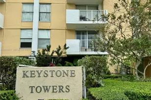2020 NE 135th St, North Miami, FL 33181 - Photo 38