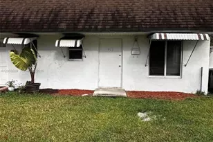 911 NE 5th Ave, Homestead, FL 33030 - Photo 1