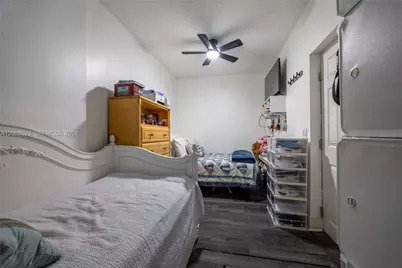 2204 McKinley St, Hollywood, FL 33020 - Photo 28