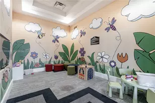 3575 W 97th St, Hialeah, FL 33018 - Photo 38