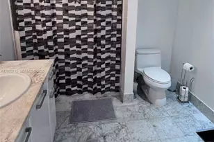 244 Biscayne Blvd, Miami, FL 33132 - Photo 8